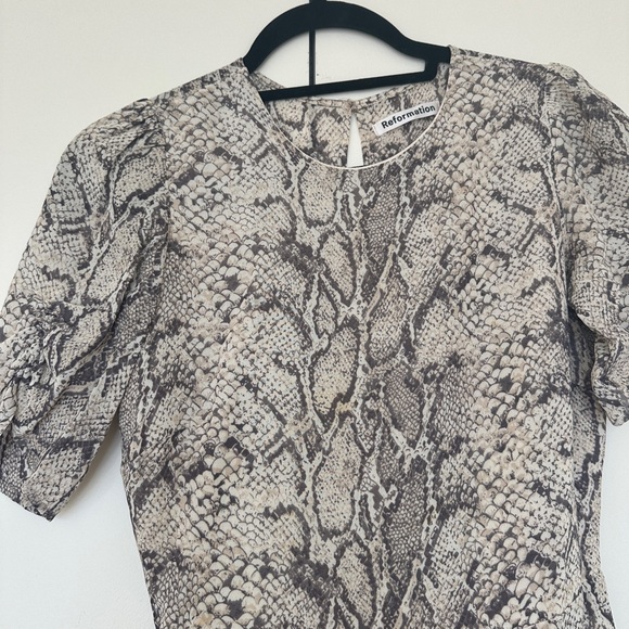Reformation hourglass python snake print dress - Picture 6 of 6